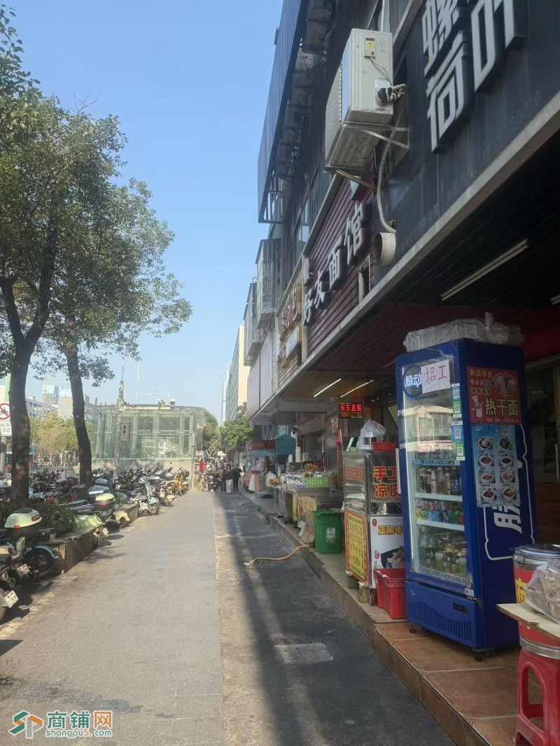 W宝安餐饮店整体优价转让图3