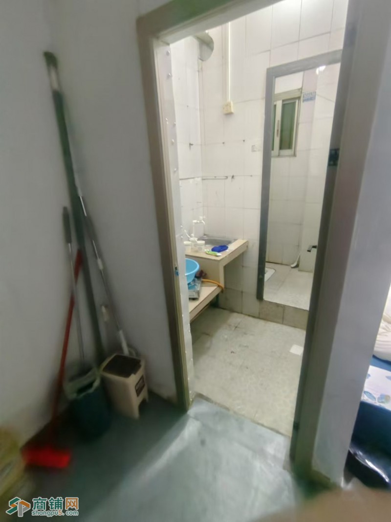 W捡漏！急转龙岗下水径成人情趣用品店图3