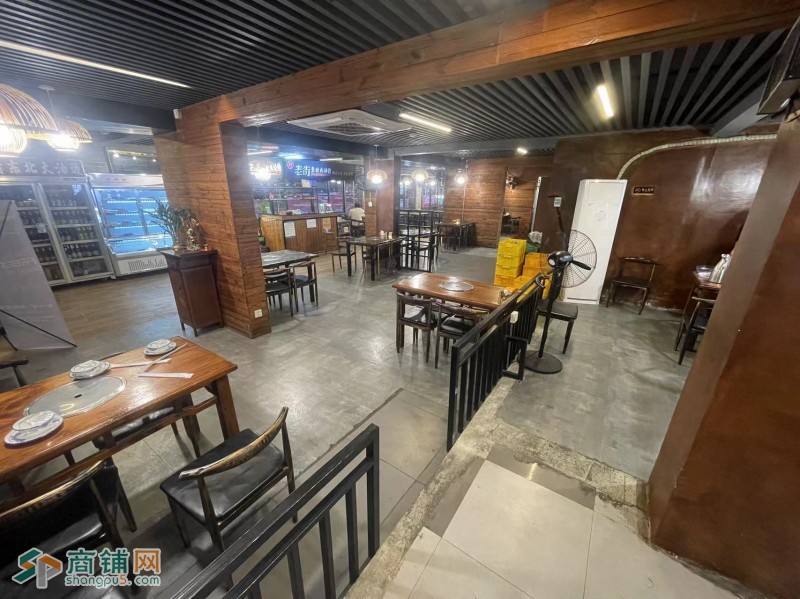 W龙华民治百易广场烧烤店图2