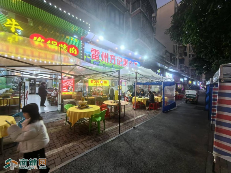 w龙岗70平餐饮带外摆图2