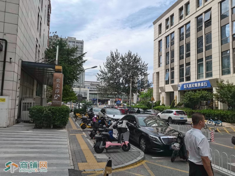 业主急售丨三里屯丨连锁品牌丨佳美口腔丨10年租期丨可停车图3