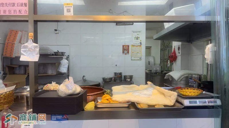 W光明餐饮店整体优价转让图2