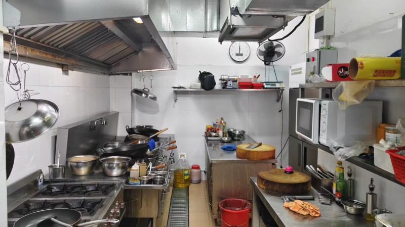 W龙岗区牛仔园新村旺铺餐饮店转让图4