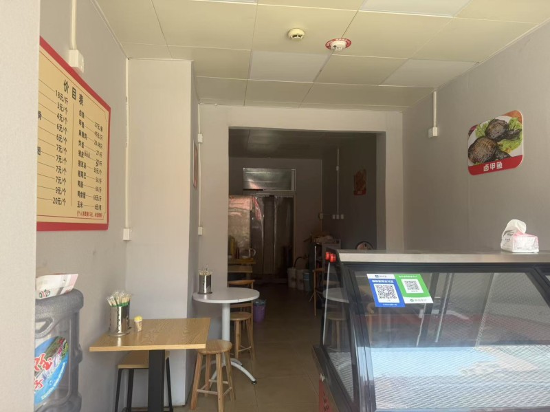 W宝安餐饮店整体优价转让图2
