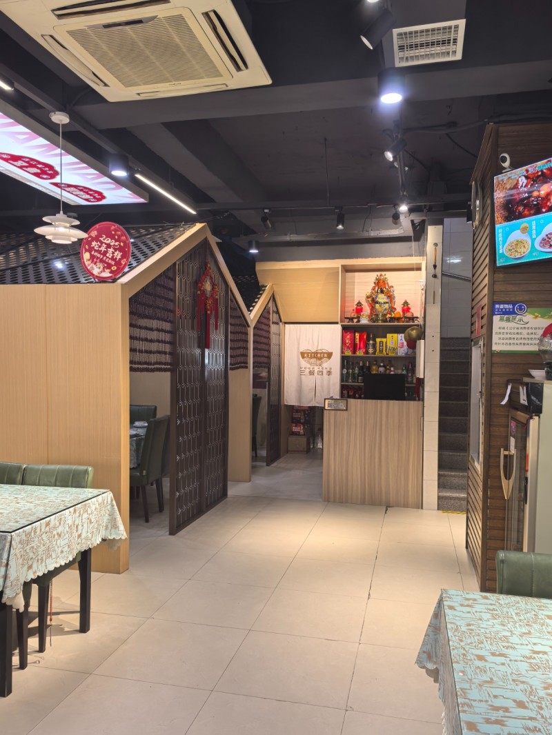 沈北新区新城子餐饮店出兑20多年看店可考察图3