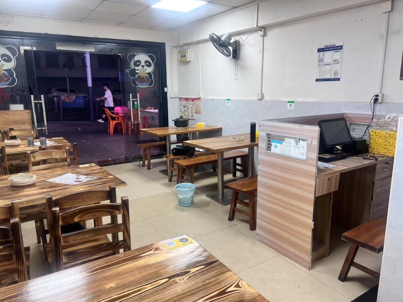 龙岗布吉街道长龙地铁站啊敏砂锅粥火锅餐饮旺铺转让w图2