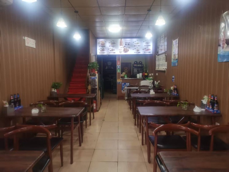 和平区桂林路餐饮店出兑把角附近餐饮一条街人流大图5