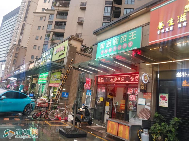 W龙岗区平湖融湖中心城一期常思面饺王旺铺转让图2