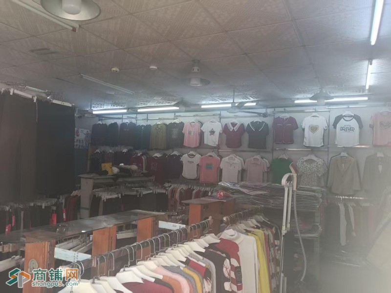 坪山区鸿越品牌休闲服饰旺铺转让W图4