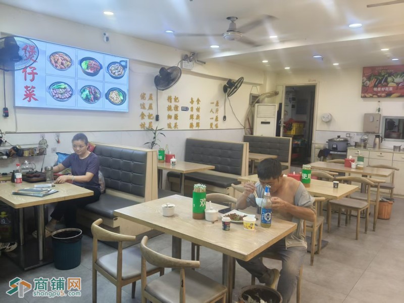 W宝安区新安街道快餐店旺铺转让图3