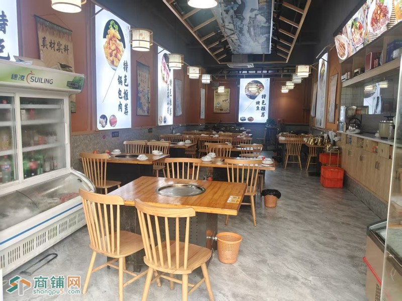 W龙岗坂田岗头地铁口一家东北铁锅炖东北菜烧烤餐饮店转让图5