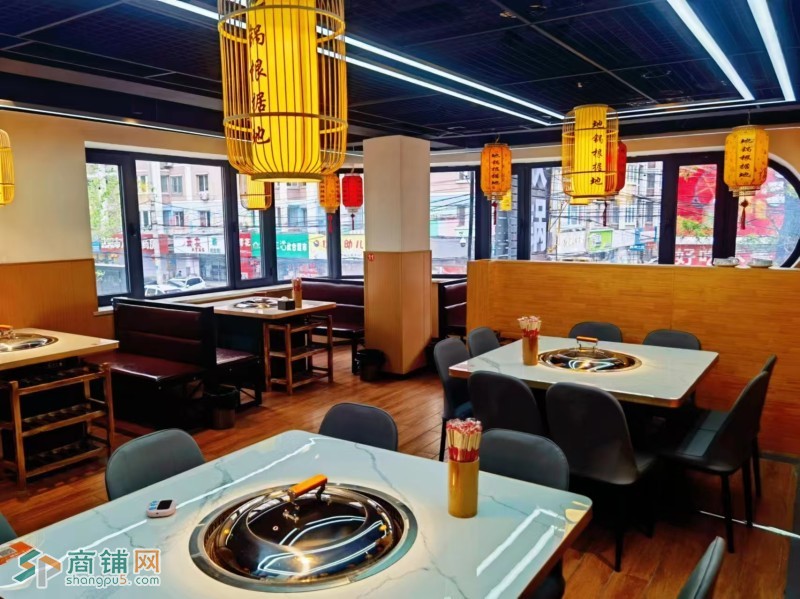 铁西区南六中路铁百餐饮店出兑兑费低15万装修好图4