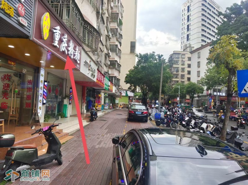 W龙岗区布吉南岭重庆粉面餐饮店转让图2