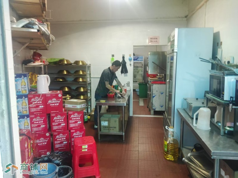 W南山区留仙洞美食城一条街重庆火锅餐饮店转让图4