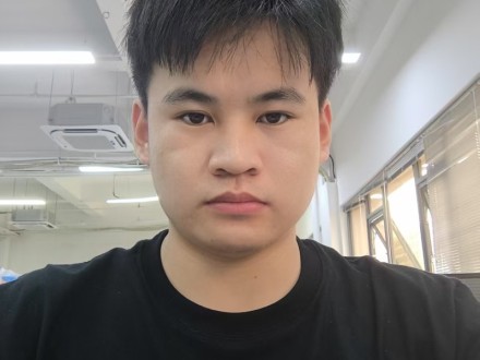 商铺分析师  杨玟睿