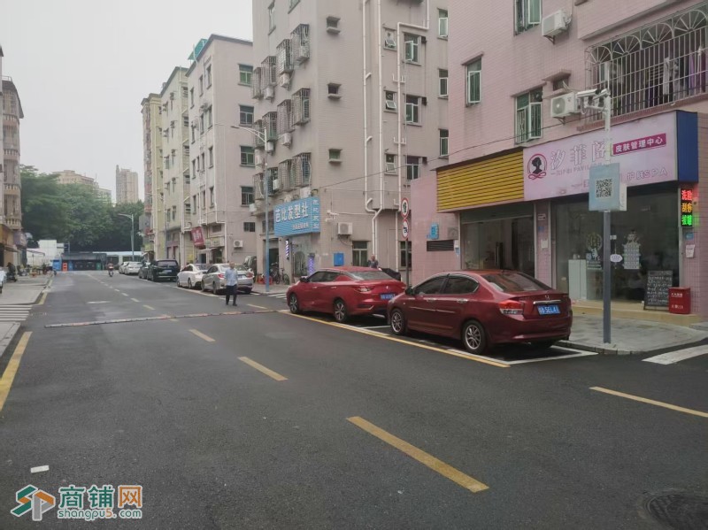 W宝安美容养生旺铺转让图3