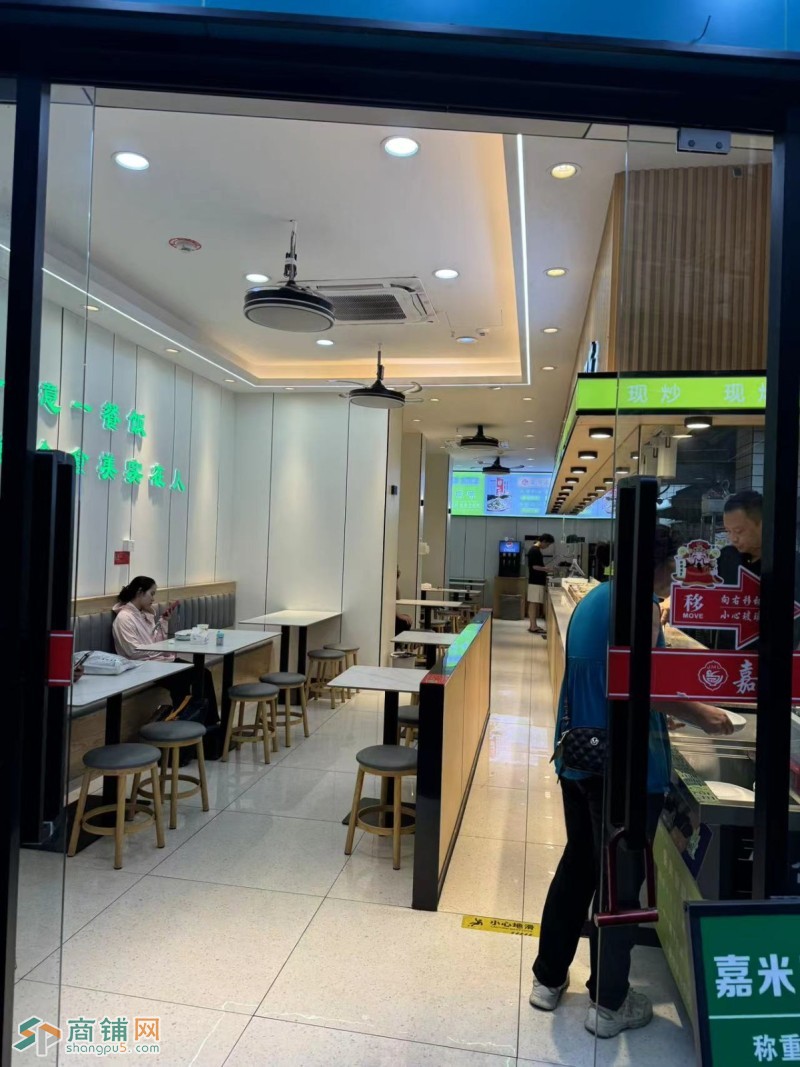 W宝安区宝立方荔景小区出入口旺铺餐饮店转让图3