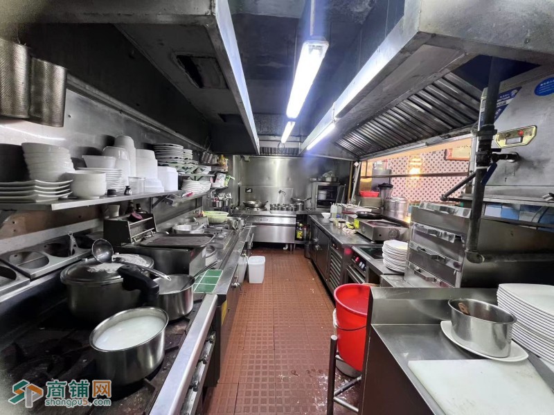 w罗湖区松园西街粤汇味餐饮店旺铺转让图2
