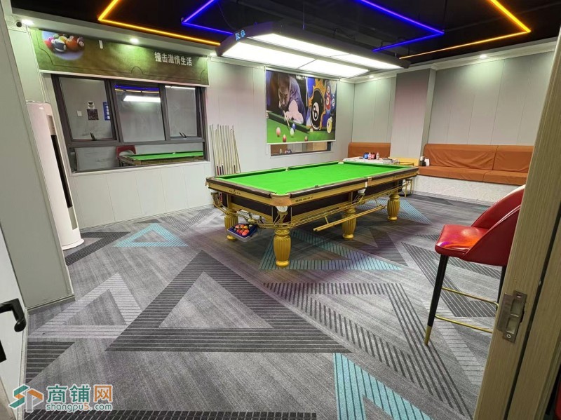 W龙岗地铁口300米！800㎡黄金棋牌室转让图2