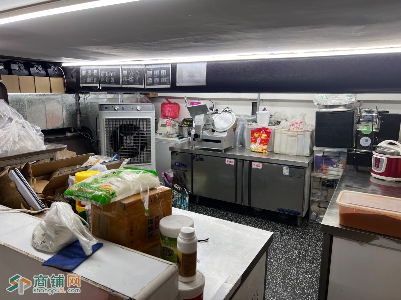 江腾广场对面早餐一条街图4