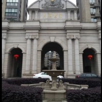 共和世家临街黄金铺，南北通透双层空间，业态灵活，即租即用！