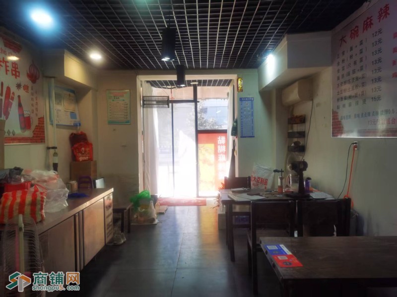 苏家屯苏宁易购大润发餐饮店出兑外卖店兑费3.2万图2