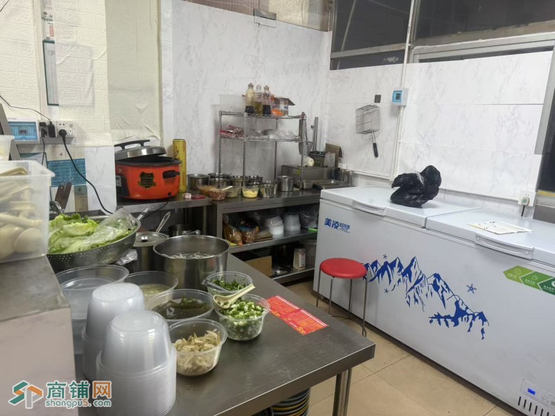 W龙华餐饮店整体优价转让图3