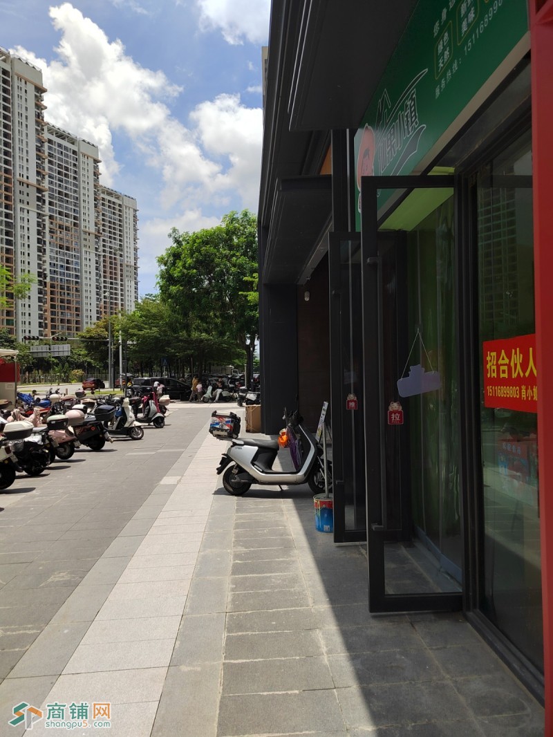 深圳光明安居凤桐苑、仙果小镇水果店旺铺转让W图2
