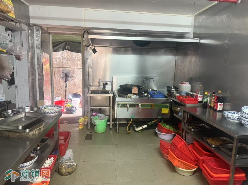 W龙岗餐饮店整体优价转让图3