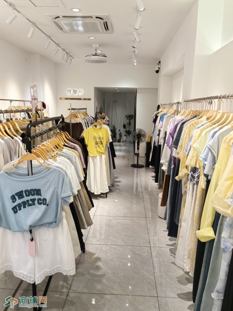 W宝安区松岗罗曼可品牌女装店.黄金旺铺.带货整体转让图3