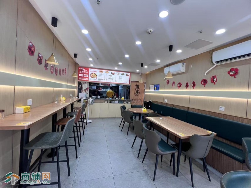 w罗湖区清水河街道草铺西社区红岗路村里面餐饮店旺铺转让图2