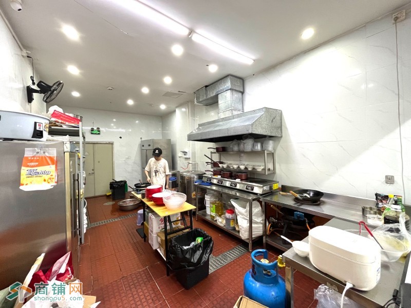 w龙华区 超哥麻辣烫 临街旺铺转让图4