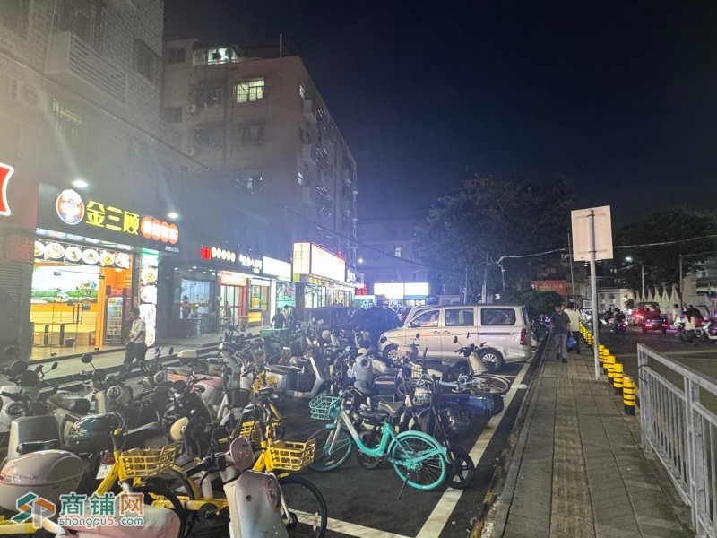 W龙岗餐饮店整体优价转让图3