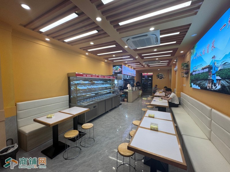 W龙岗餐饮店整体优价转让图5