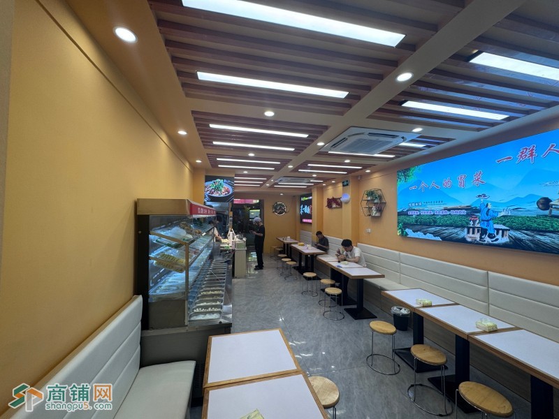 W龙岗餐饮店整体优价转让图4