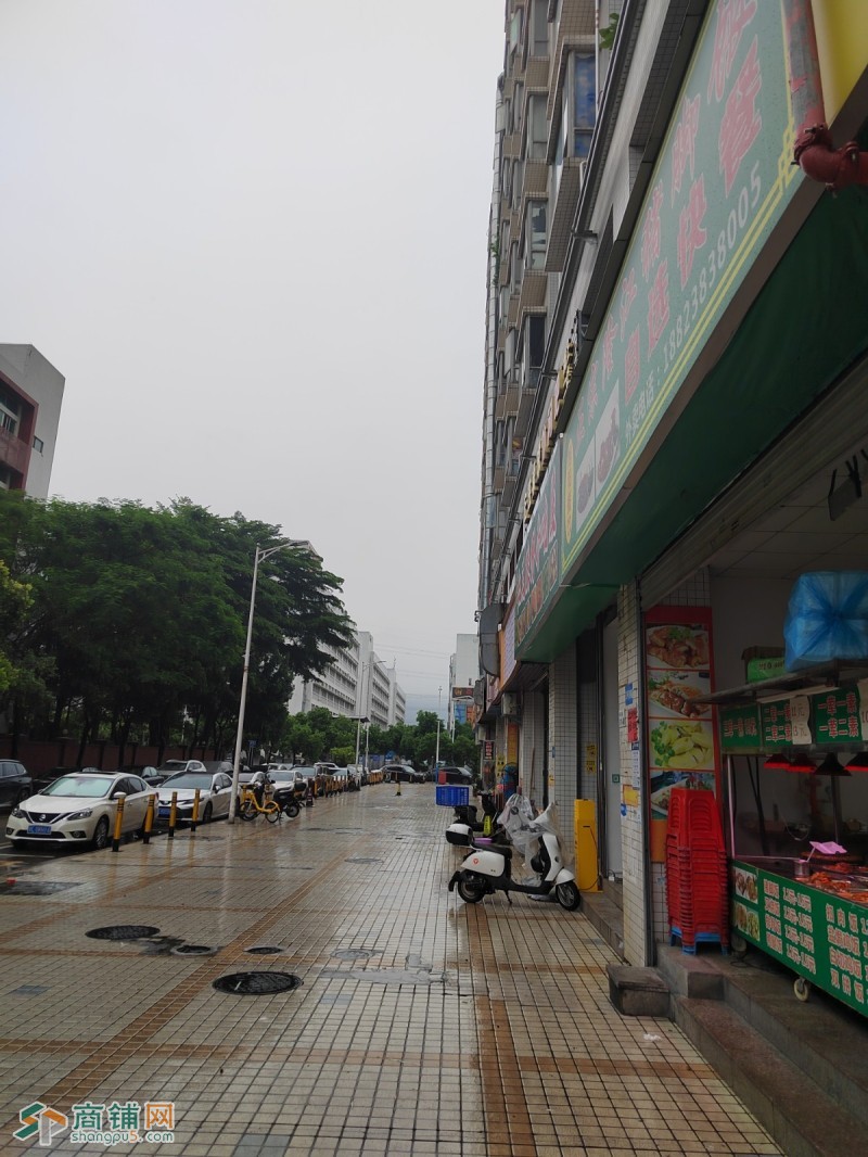 深圳石岩塘头第三工业区.正宗隆江猪脚饭旺铺转让W图2