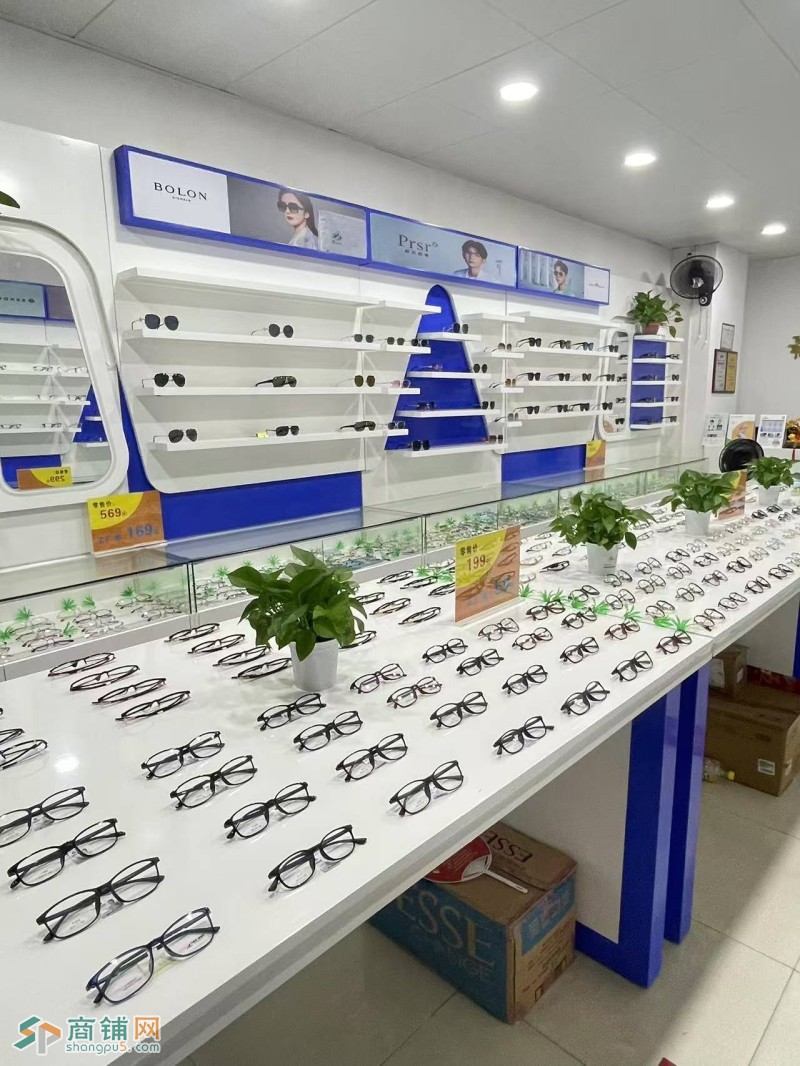 W龙华区精工坊眼镜工厂店整体优价转让图3