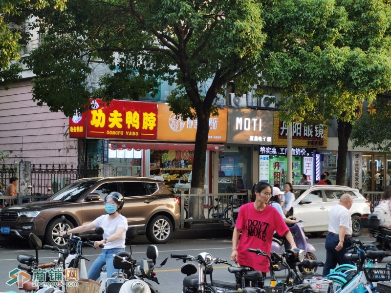 宝山商铺出租 房东直租 上海大学门面 宝山店铺出租 临街餐饮图5
