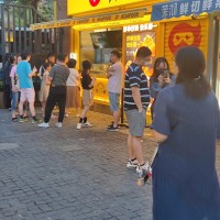 闵行商铺出租 七宝步行街商铺出租 闵行沿街门面出租 七宝景点夜宵步行街