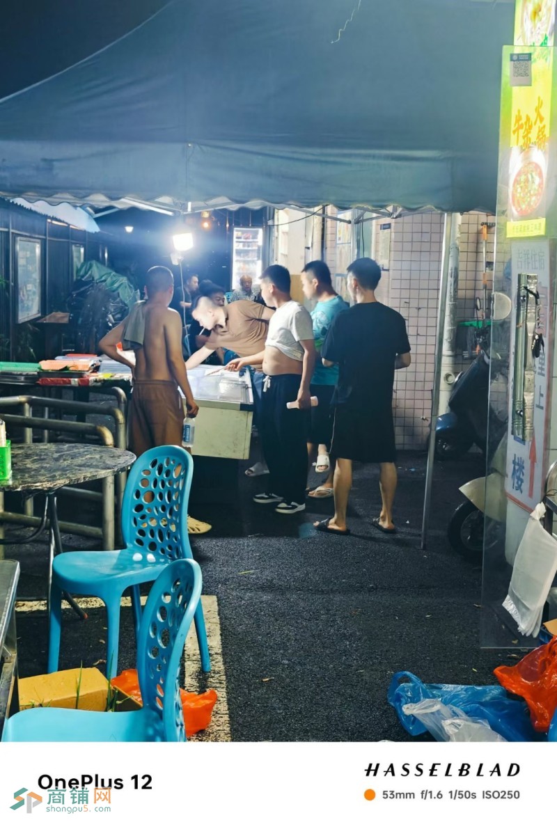深圳光明区长圳新村.来者旺湖南专业烧烤旺铺转让W图4