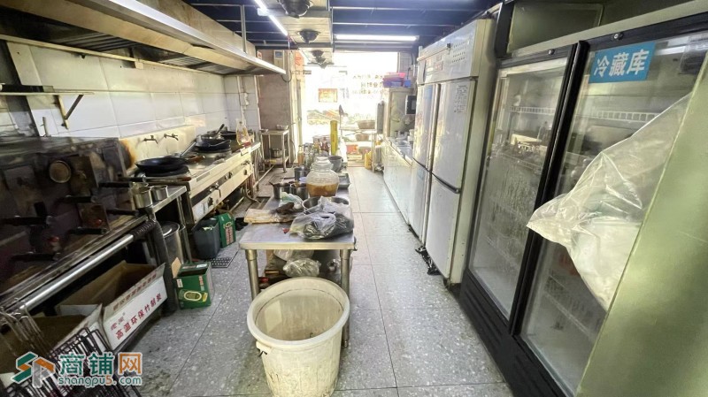 W宝安区餐饮店整体优价转让图4