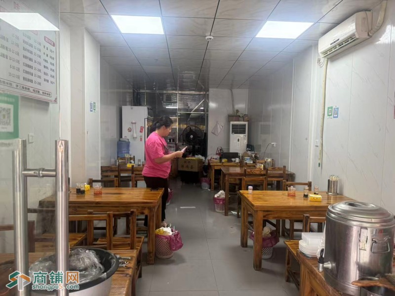 W龙华餐饮店整体优价转让图2