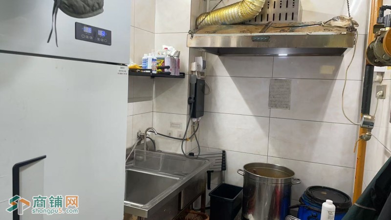 W龙岗餐饮店整体优价转让图3