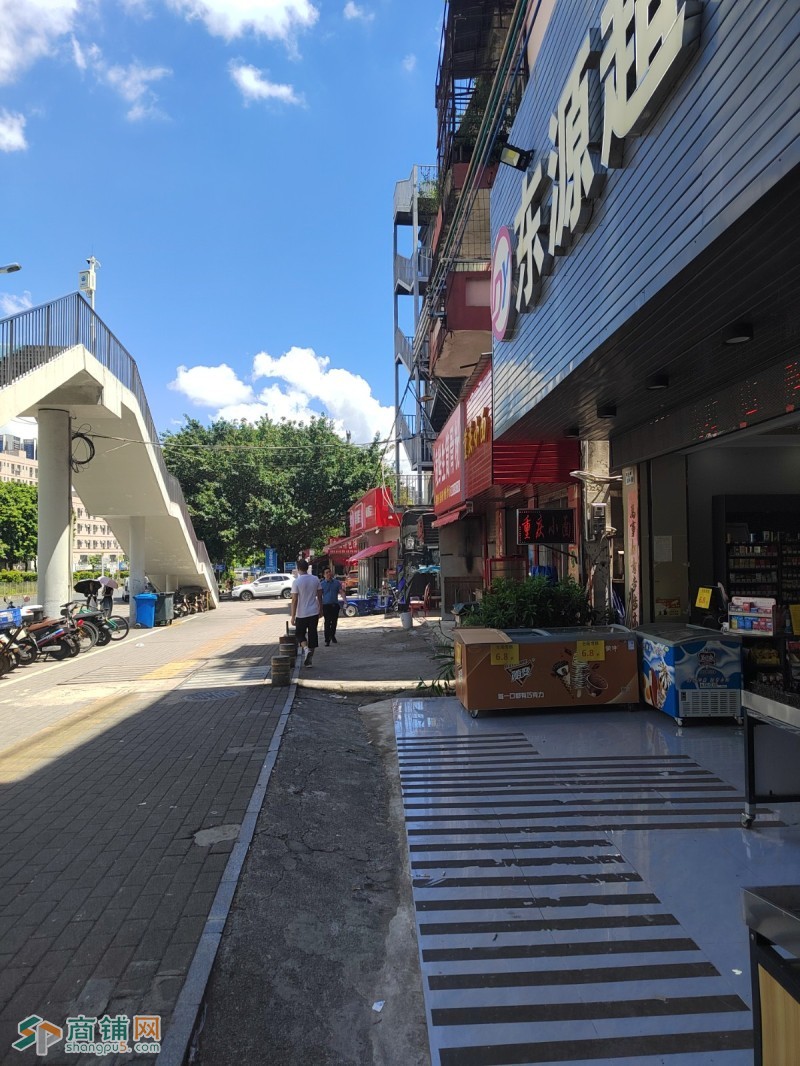W坪山六合地铁口龙山学校旁旺铺超市转让图3