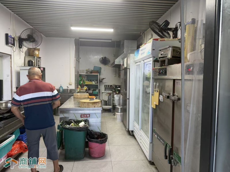 W龙岗餐饮店整体优价转让图3