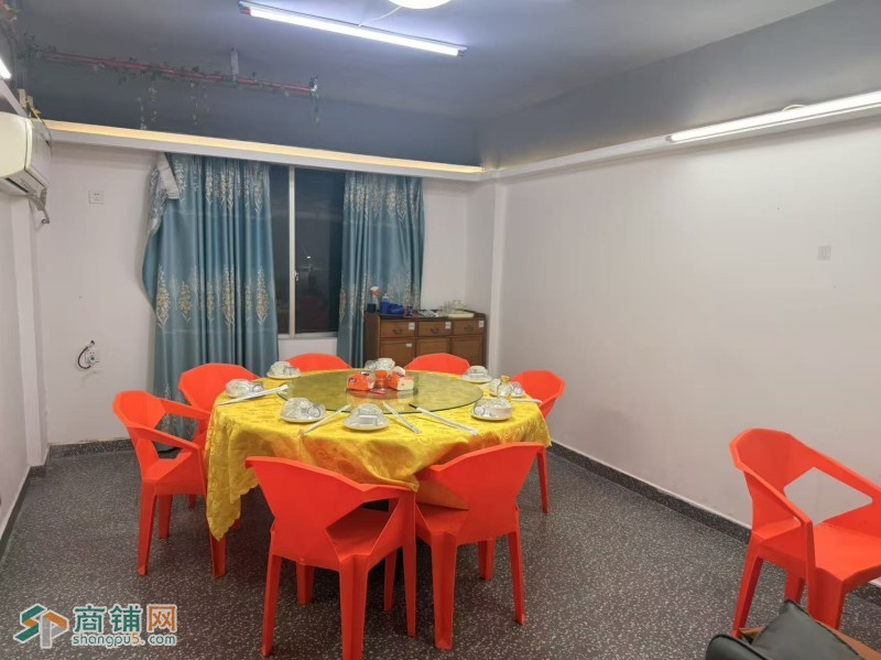 w龙岗盛平万州绝味烤活鱼旺铺低价转让图4
