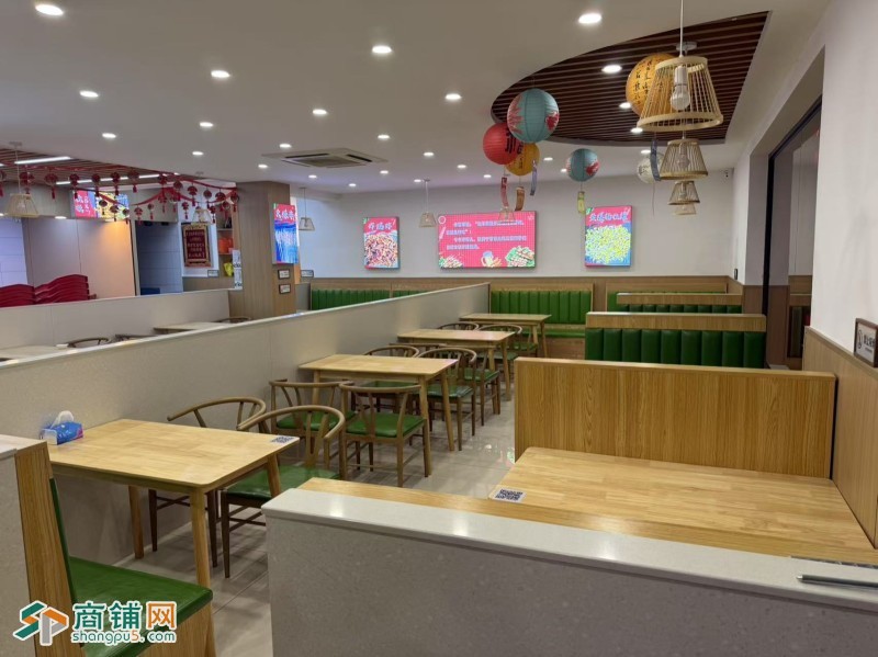 于洪区长江北街餐饮店出兑旁边棋牌平层280图4