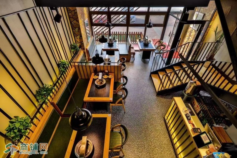 于洪区大通湖地铁口餐饮店出兑永辉超市附近烤肉店兑费13.8万图3