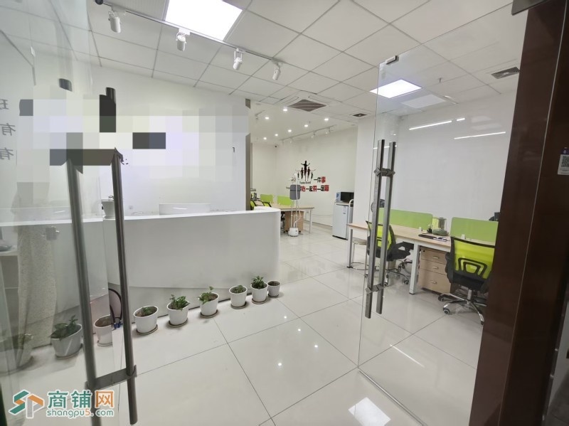 W宝安区固戍地铁口写字楼办公室低价转让图1