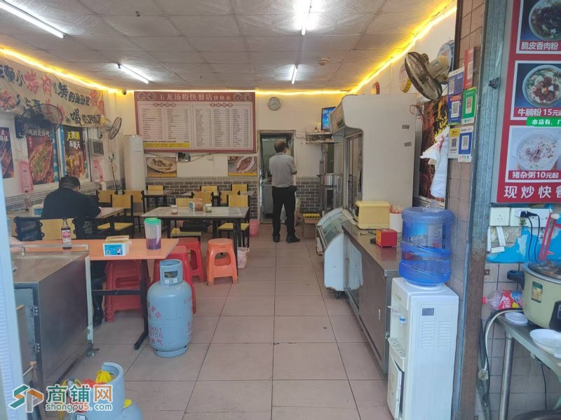 W龙岗区爱联地铁口B出口.新屯村玉龙汤粉快餐店旺铺转让图3
